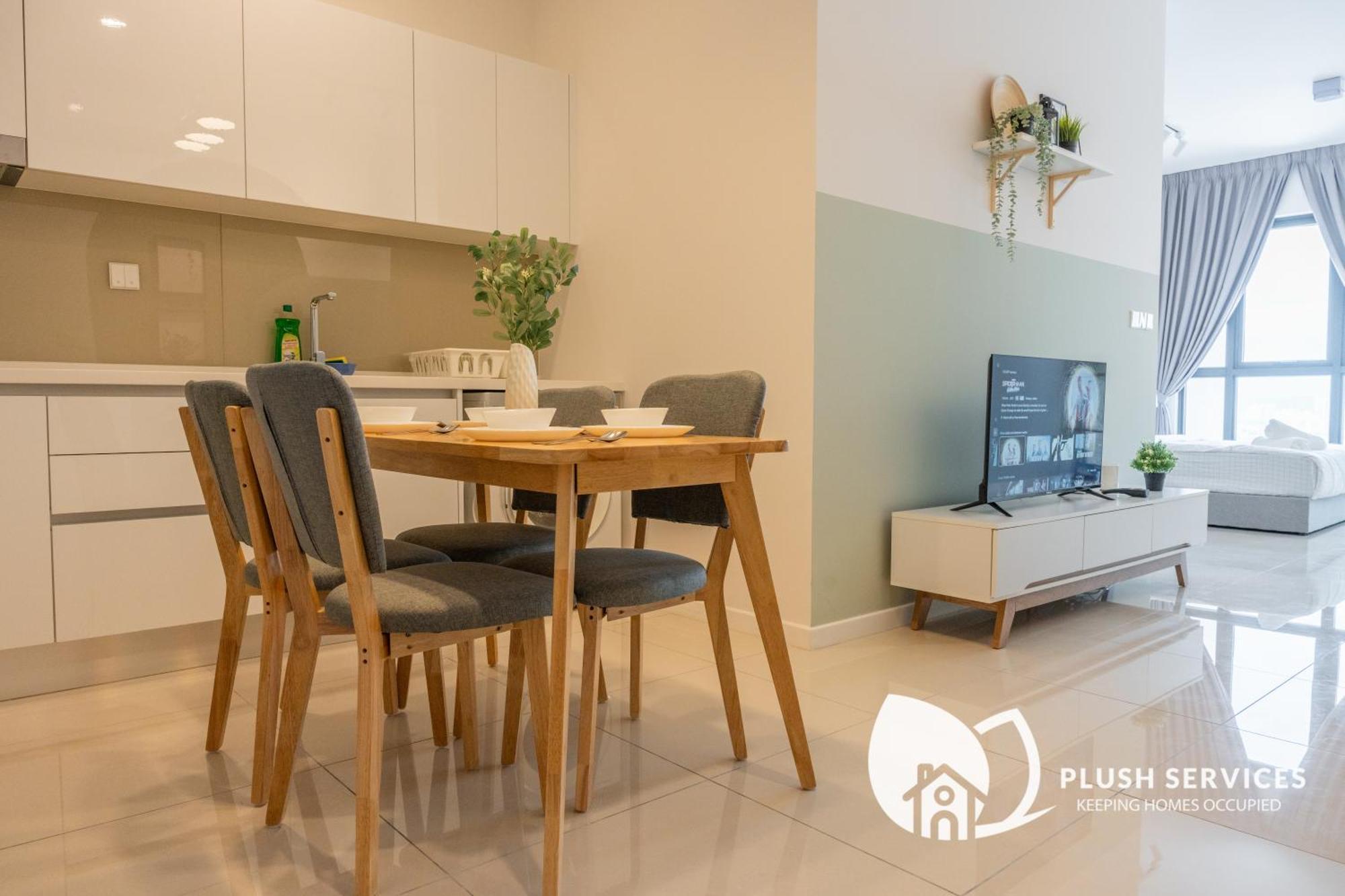 Highpark Suites At Petaling Jaya, Kelana Jaya By Plush Bagian luar foto