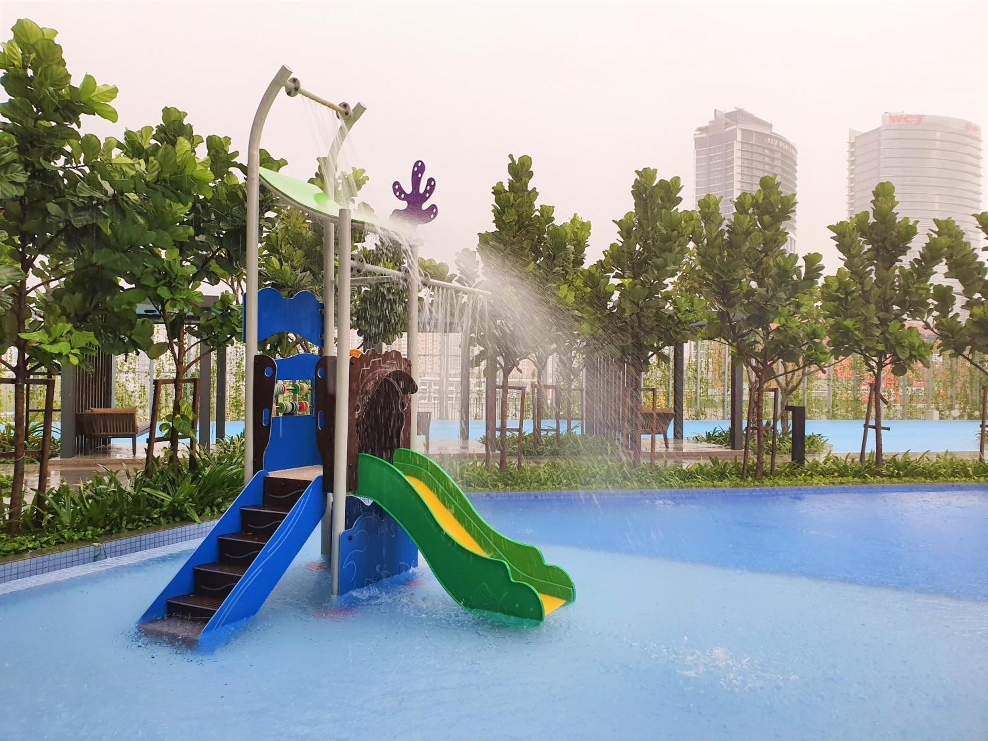Highpark Suites At Petaling Jaya, Kelana Jaya By Plush Bagian luar foto