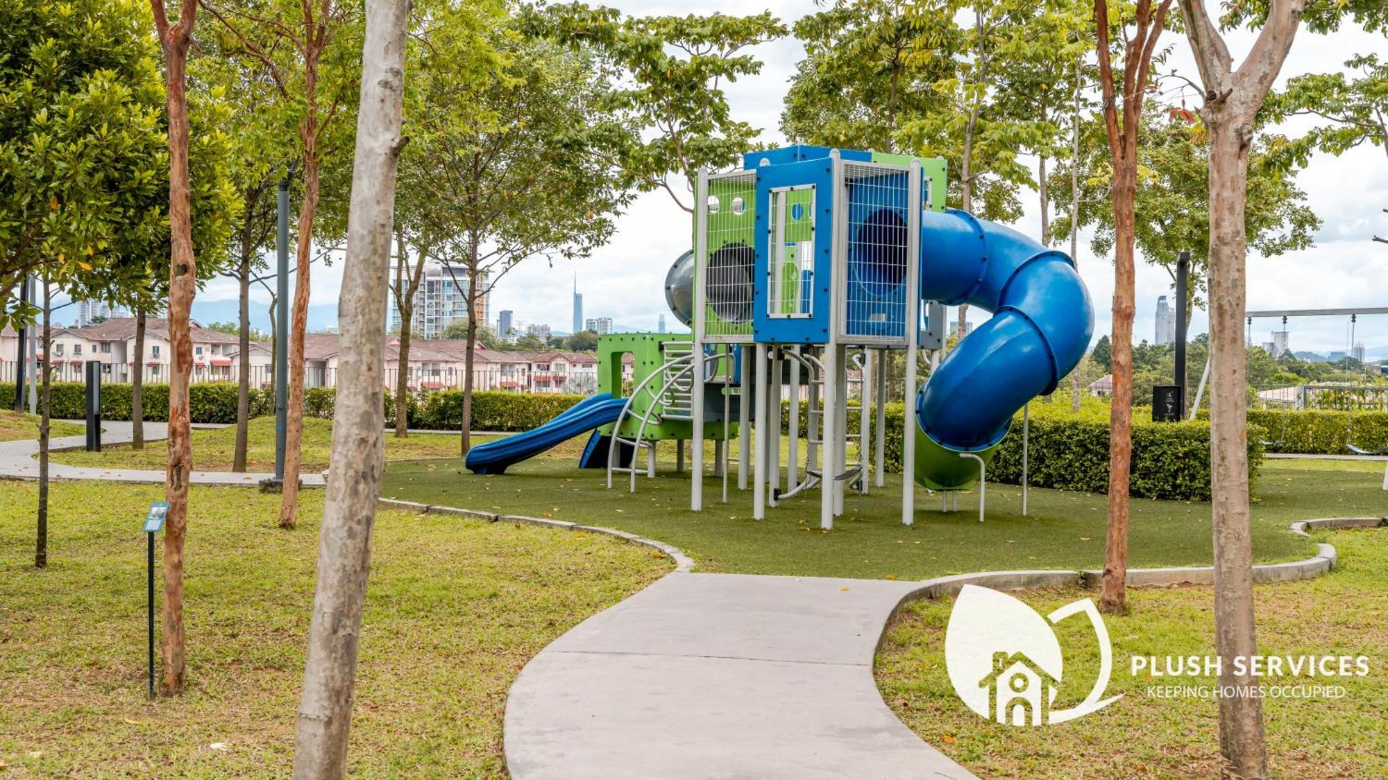 Highpark Suites At Petaling Jaya, Kelana Jaya By Plush Bagian luar foto